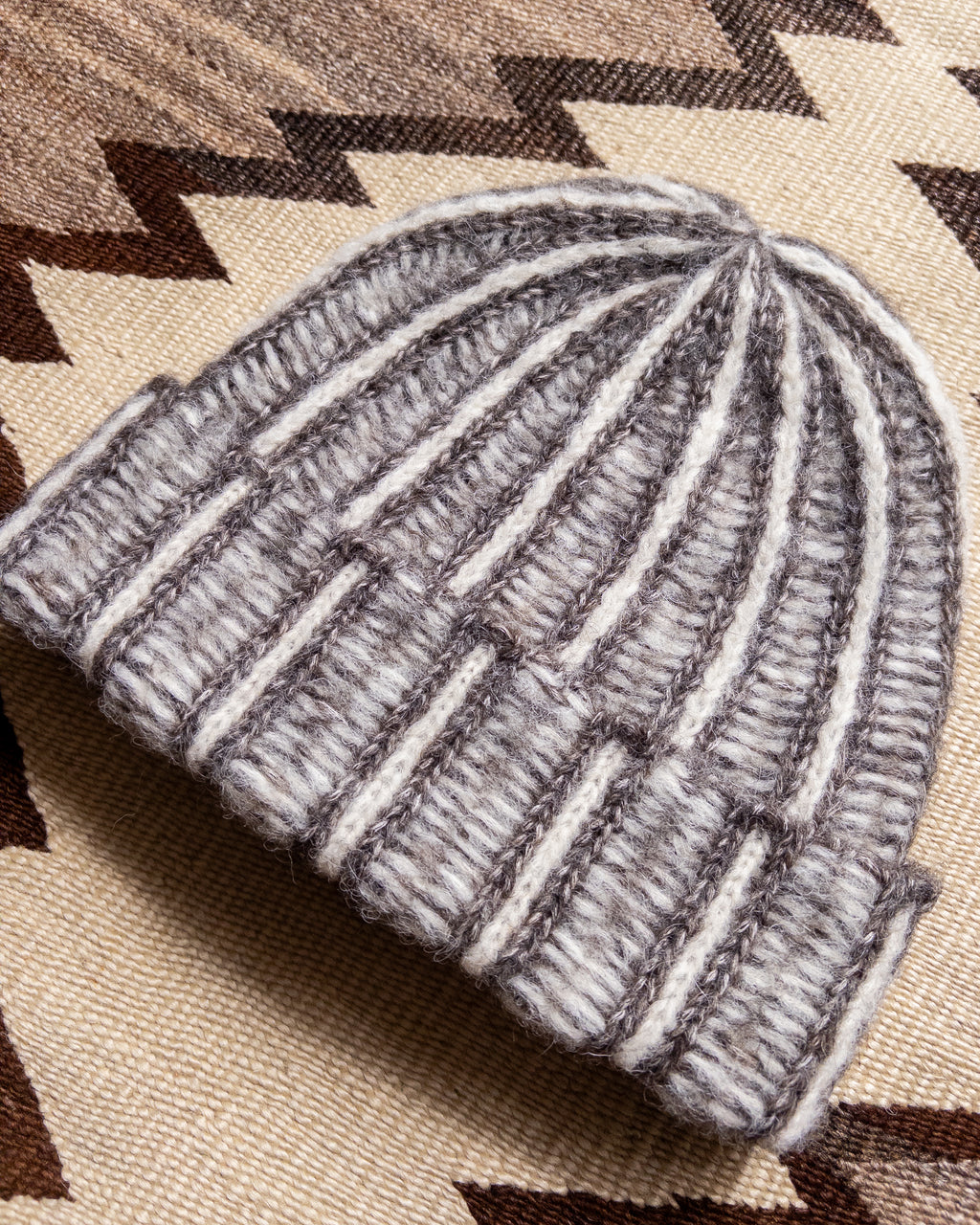 Alpaca Two-Tone Beanie - Charcoal/Cream