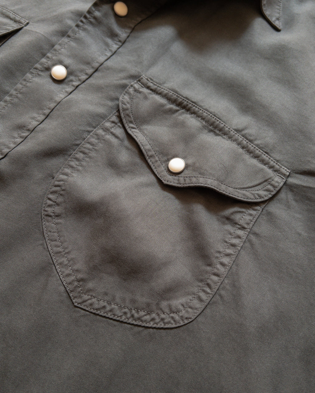 Tencel Gabardine Pearlsnap Shirt - Faded Black